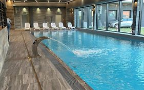 Blue Mare Dubai Kasprowicza 20B, FREE Parking, Pool, Jacuzzi, Sauna, Gym